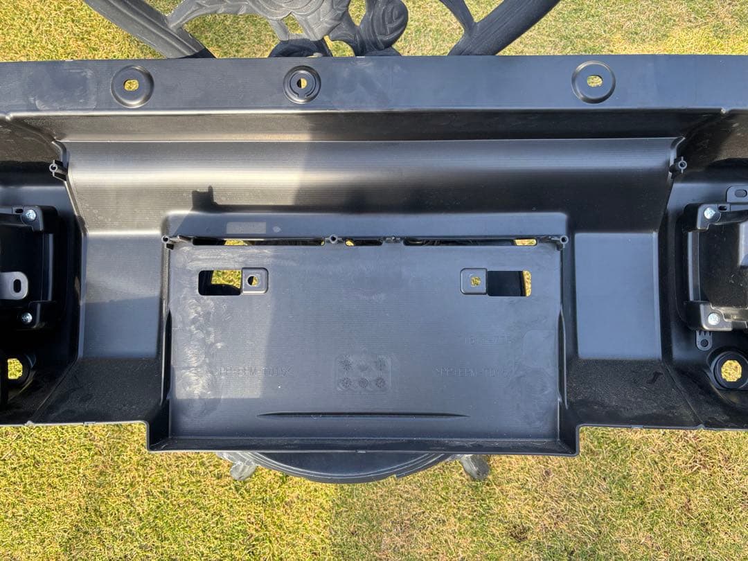 ジムニー　JB64 新車外し　純正　リアバンパー テールライト付き