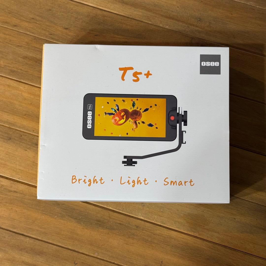 OSEE T5+ / 5.5 インチ カメラモニター（箱あり）