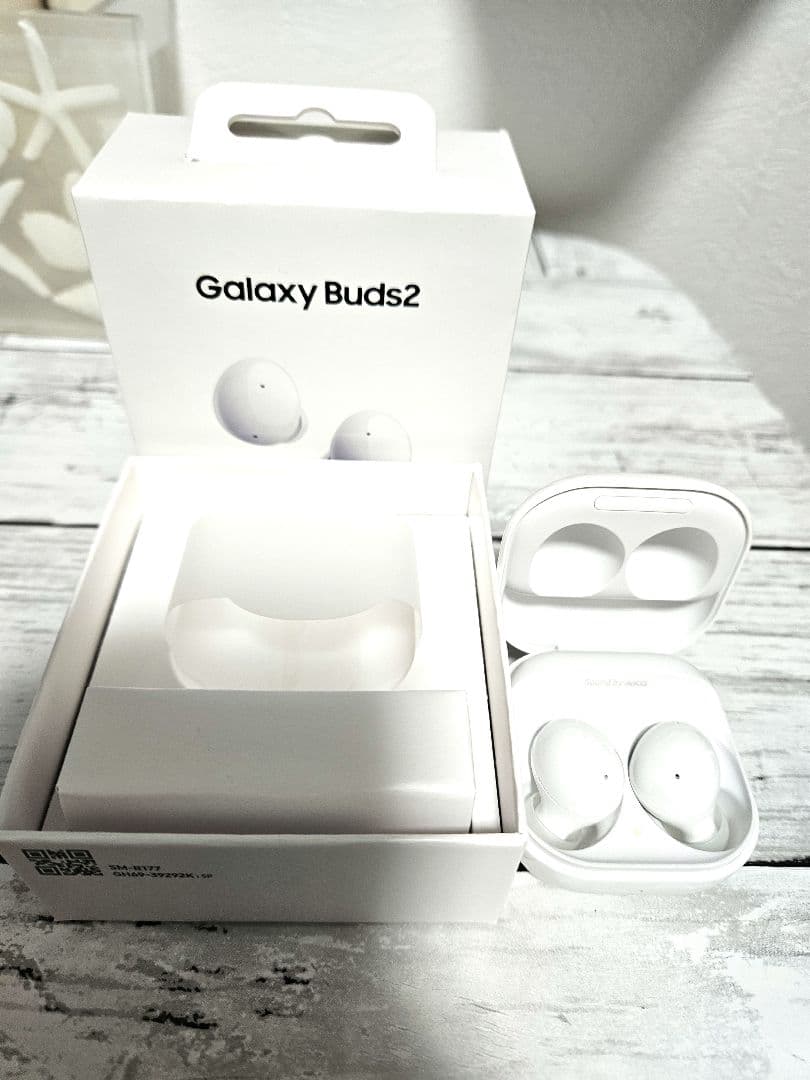 Samsung Galaxy Buds2 ホワイト SM-R177NZWAJP