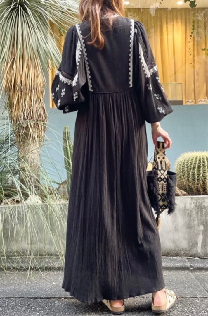 ももこ【ヌキテパ】 コットン ガーゼ リーフ エンブロイダリーヨークドレス