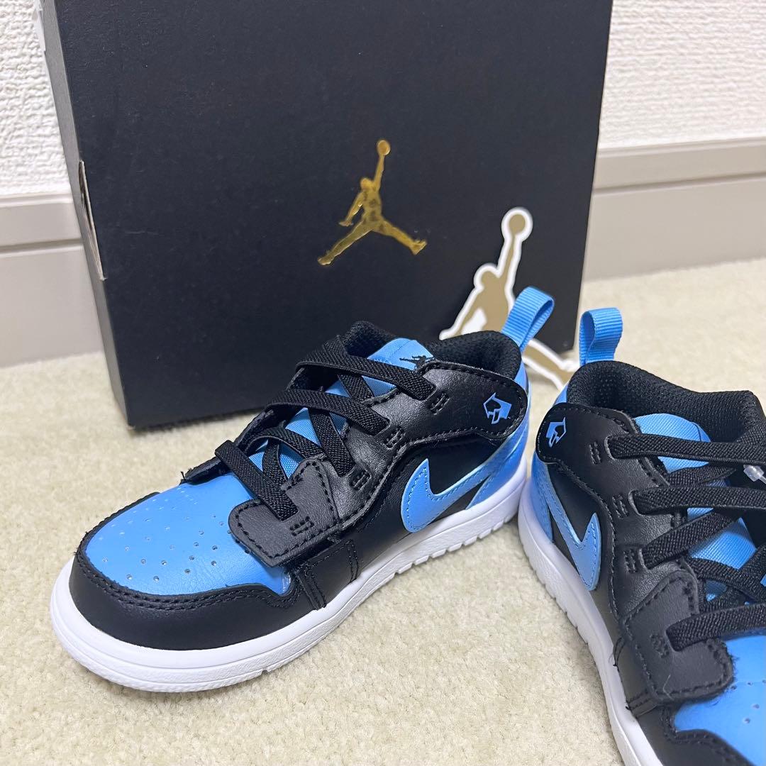 【新品】ナイキ ジョーダン 1ロー NIKE 15 キッズ スニーカー 希少