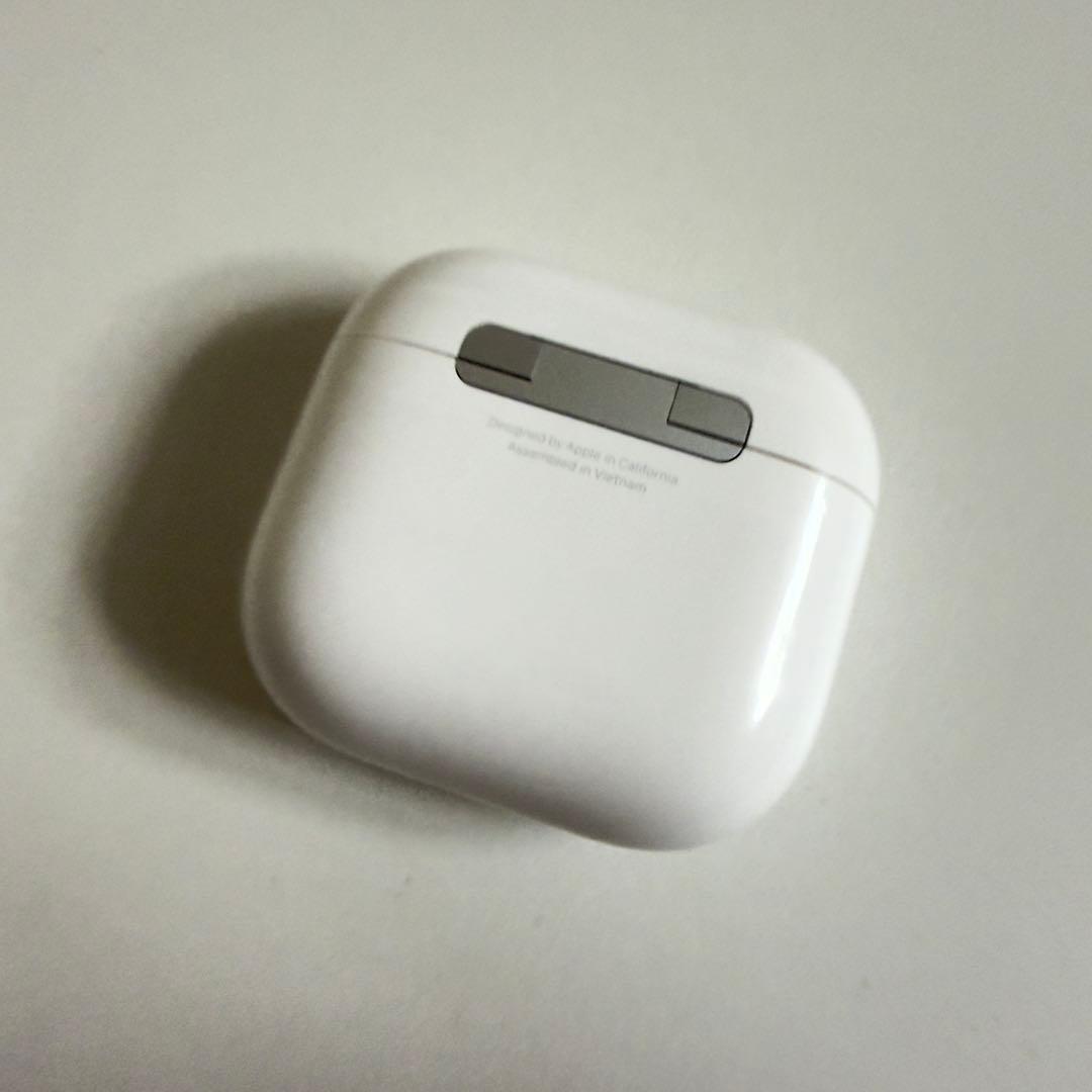 AirPods4 本体 ノイズキャンセリングなし ケース イヤホン Apple