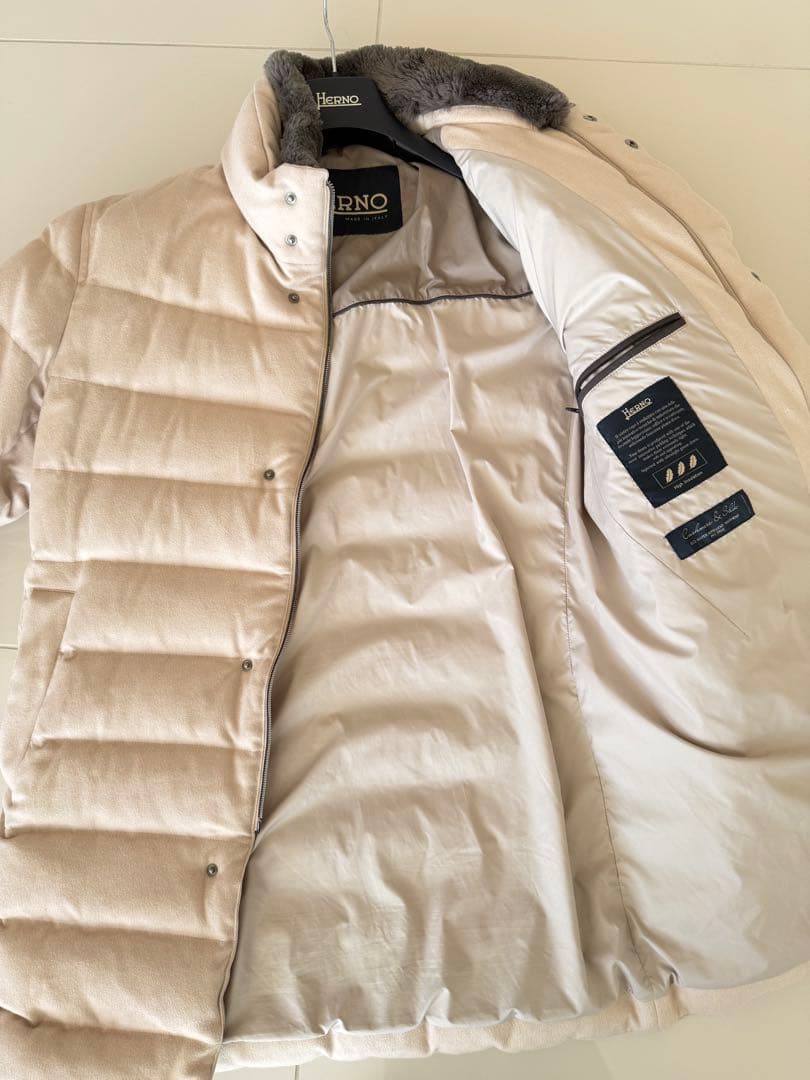 HERNO　ダウンジャケット