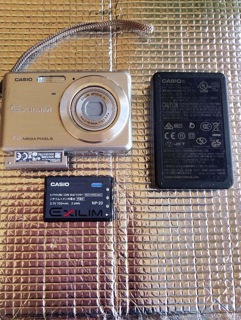 カシオ　Exilim 7.2 Mega Pixels