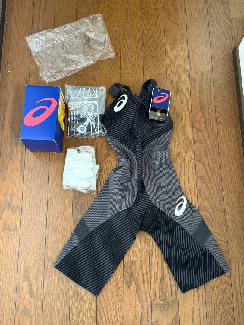 新品 アシックス　競泳水着　高速水着　トップインパクト　ライオグライド2 M