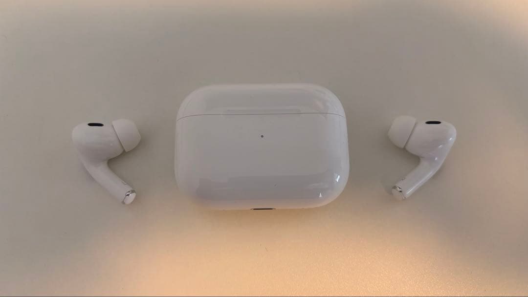 【美品】AirPods Pro2 本体 ホワイト バッテリー良好