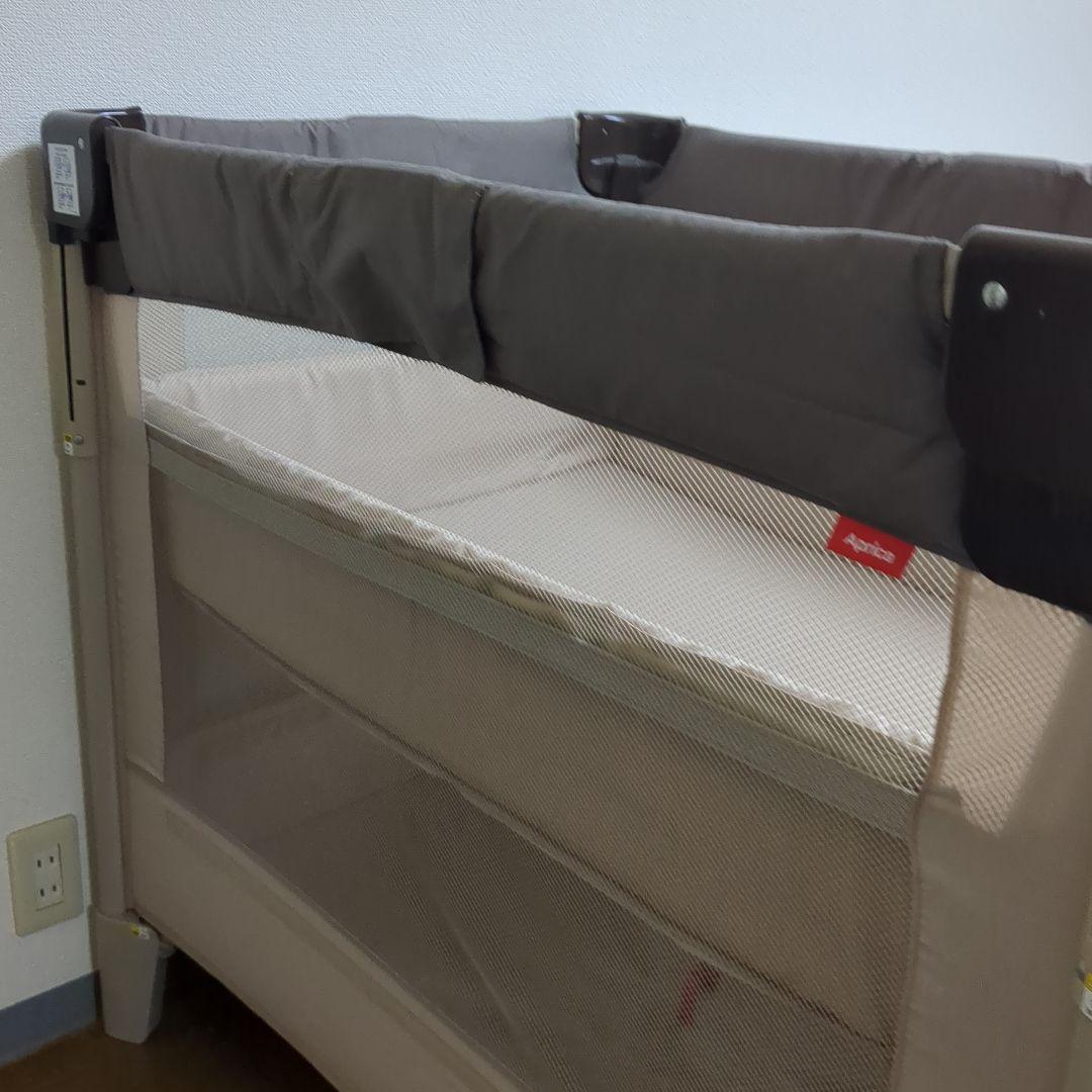 Aprica　ココネルエアー　ベビーベッド/ベビーサークル