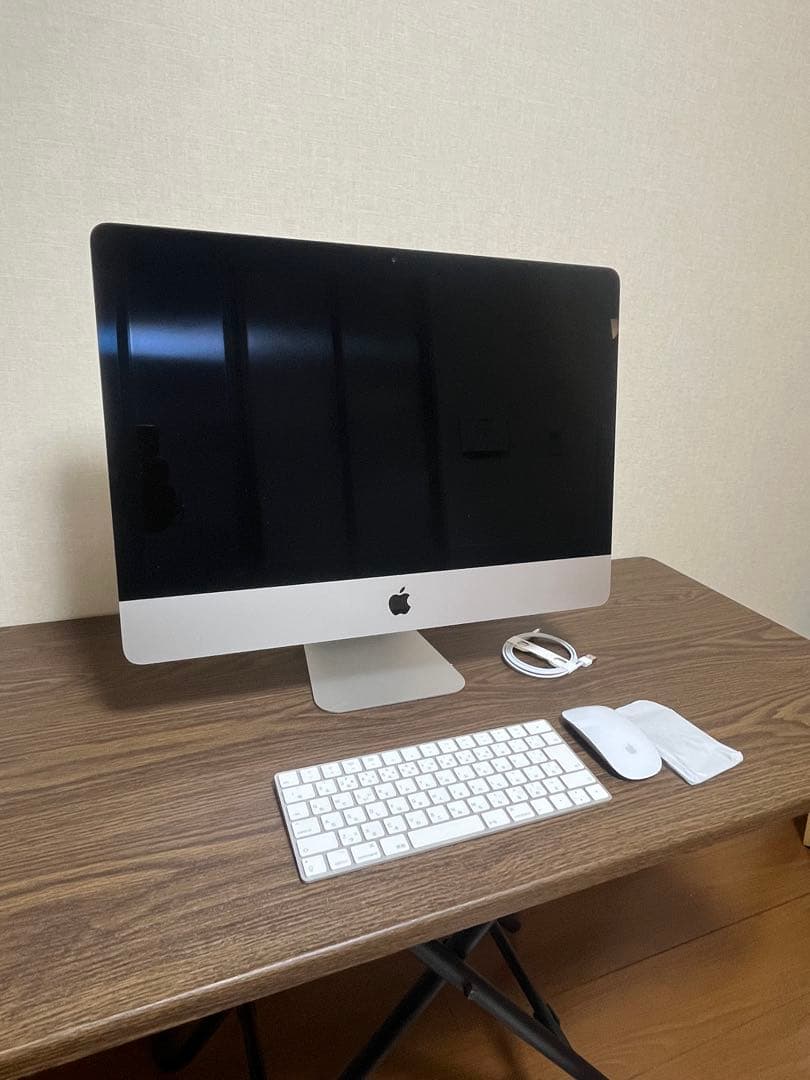 Apple iMac 21.5インチ