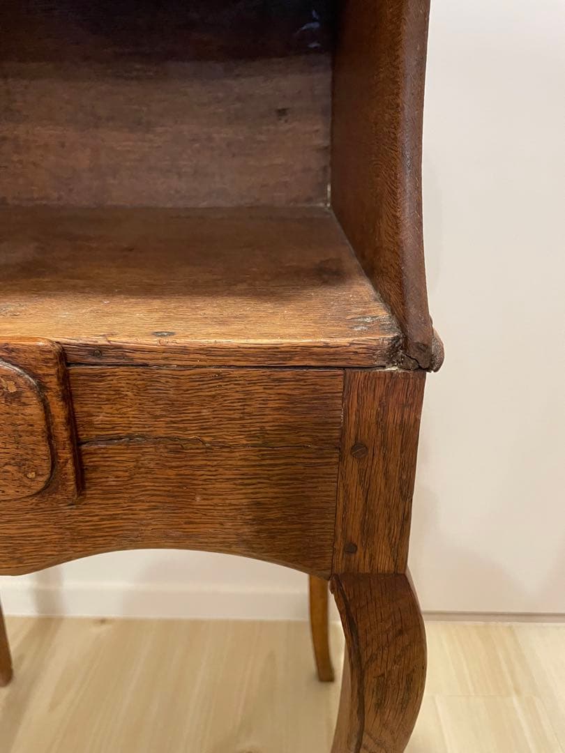 フランスアンティーク家具　フランスインテリア　アンティーク家具　サイドテーブル