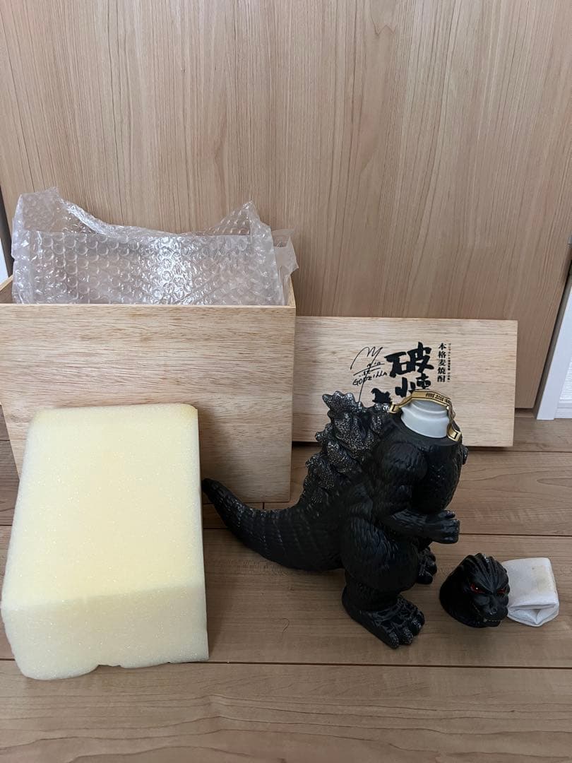 小西酒造　破壊王SAKEゴジラ　本格麦焼酎