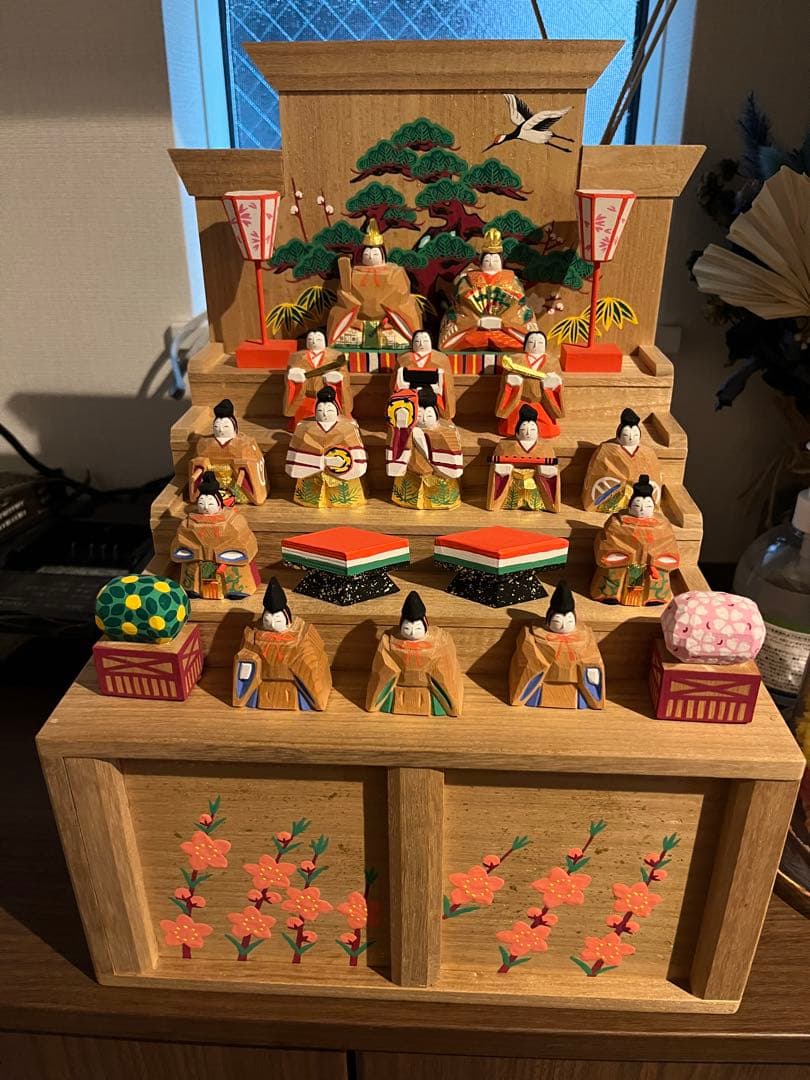 瀬谷桃源作　奈良一刀刻雛人形