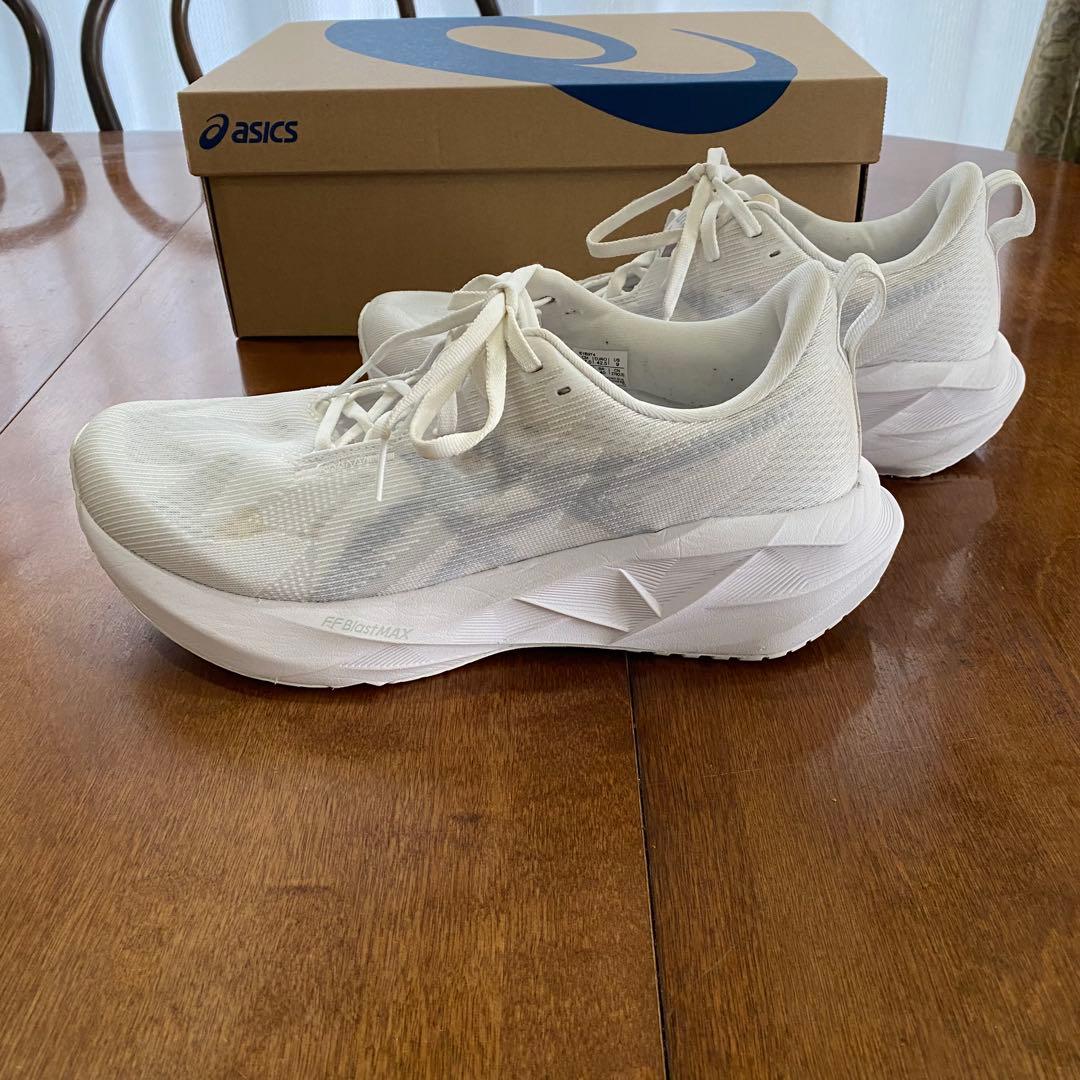 アシックス NOVABLAST 5 27.0cm ノヴァブラスト5