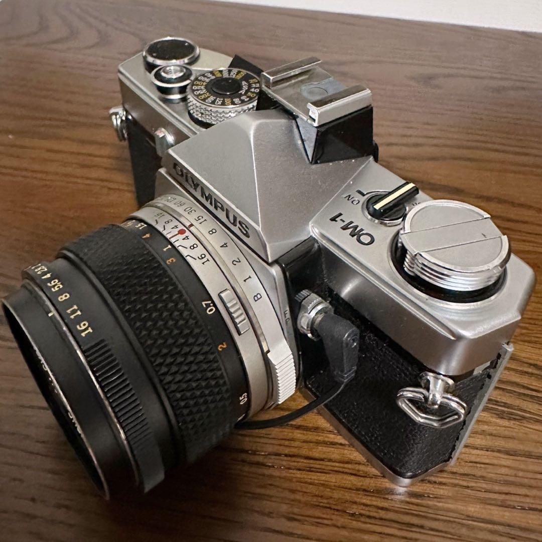 オリンパス OLYMPUS OM-1 レンズ付き