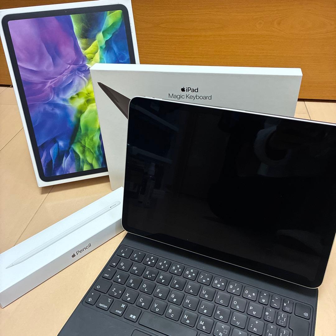 美品iPad Pro 11inch (第2)256 ペンシル マジックキーボード