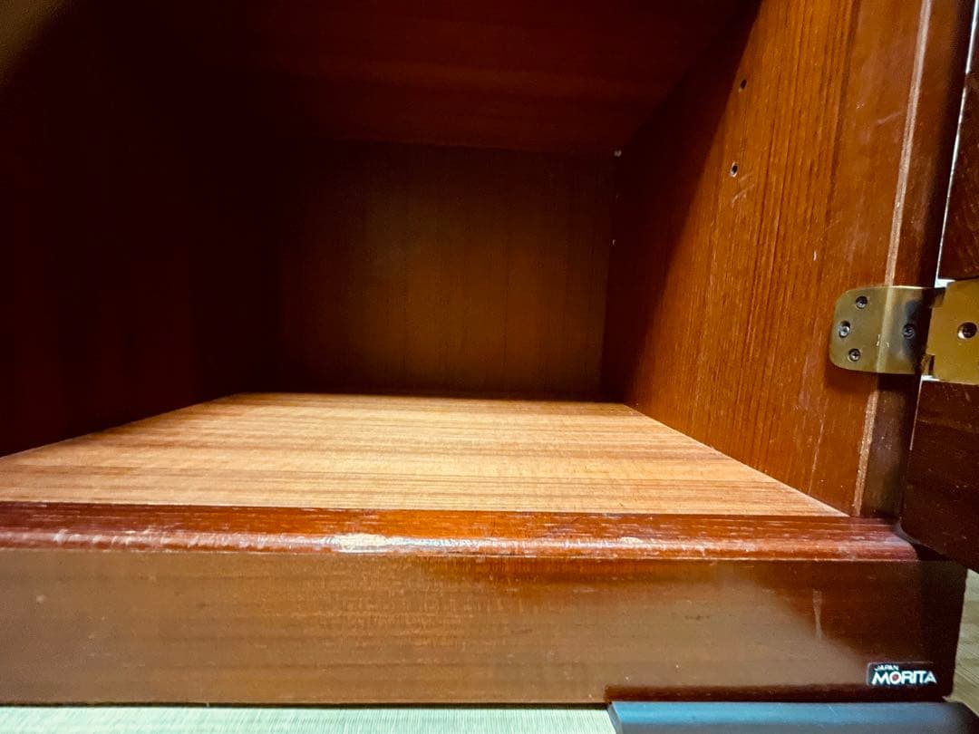 木製食器棚　ガラス扉付き キャビネット ブラウン