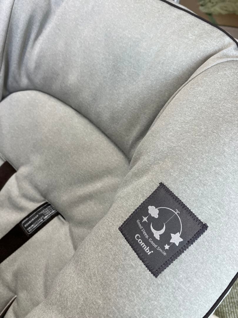 お値下げ！Combi ネムリラ手動スウィングベッド＆ハイローチェア　アカホン限定