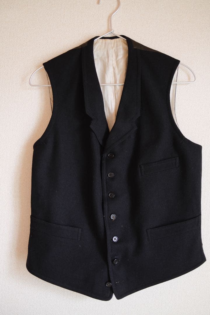 ベルジャルディニエール　ジレ(ベスト) 黒