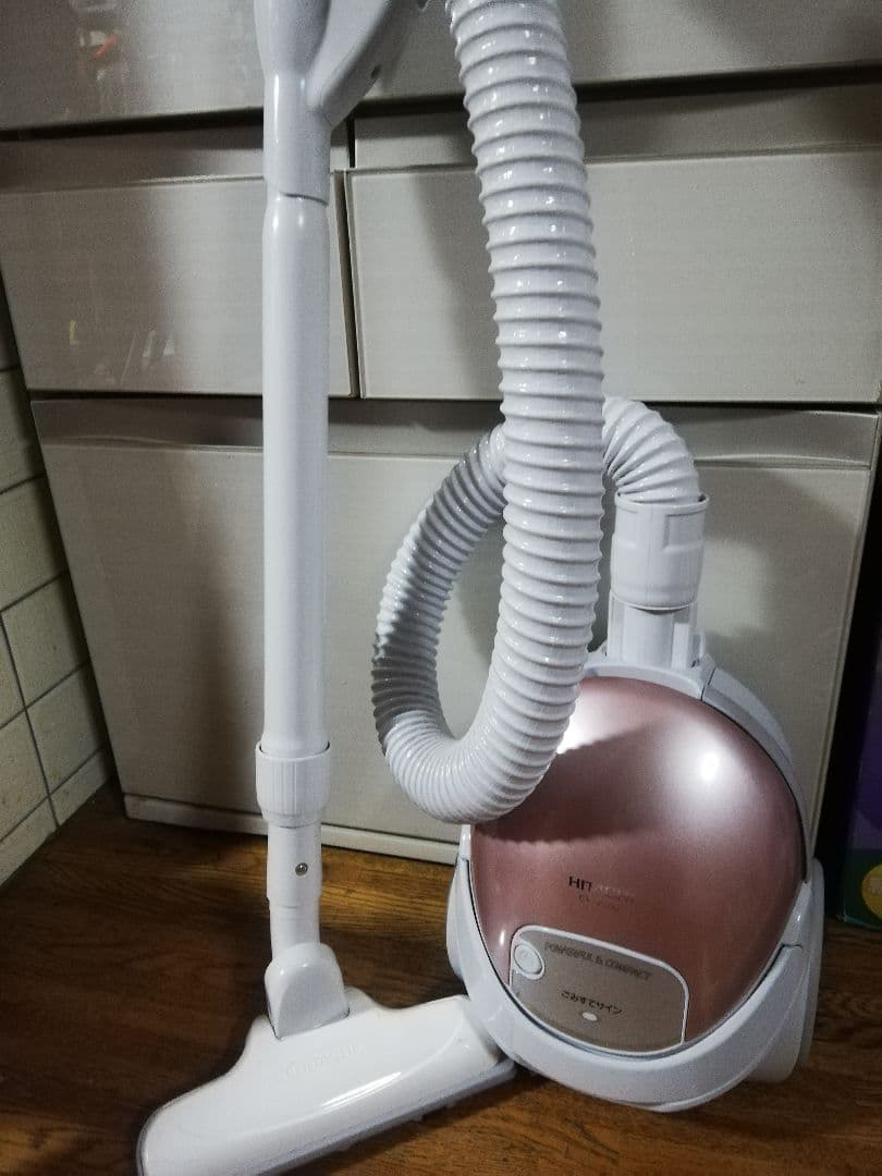 ショウHITACHI CV-V500 掃除機 本体　2024年製