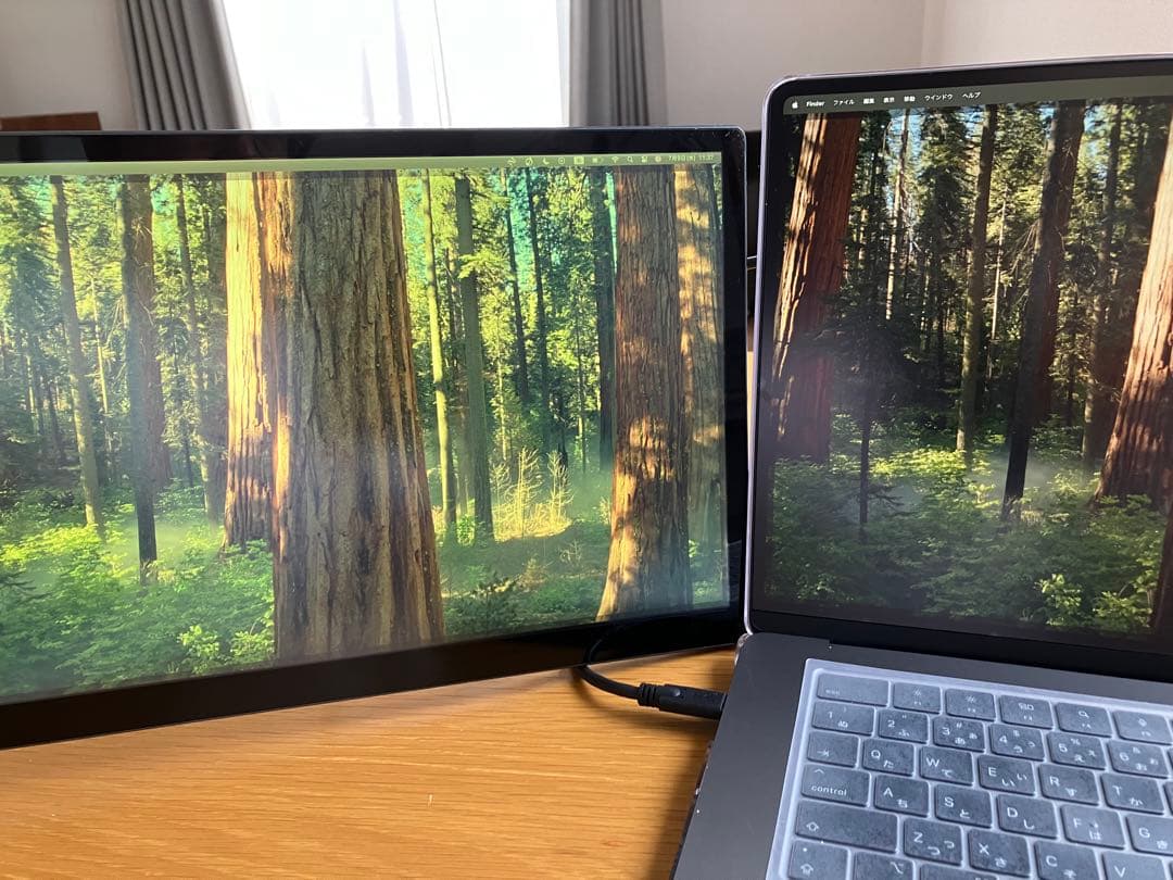 15.6インチ 4Kモバイルモニター　タッチパネル対応