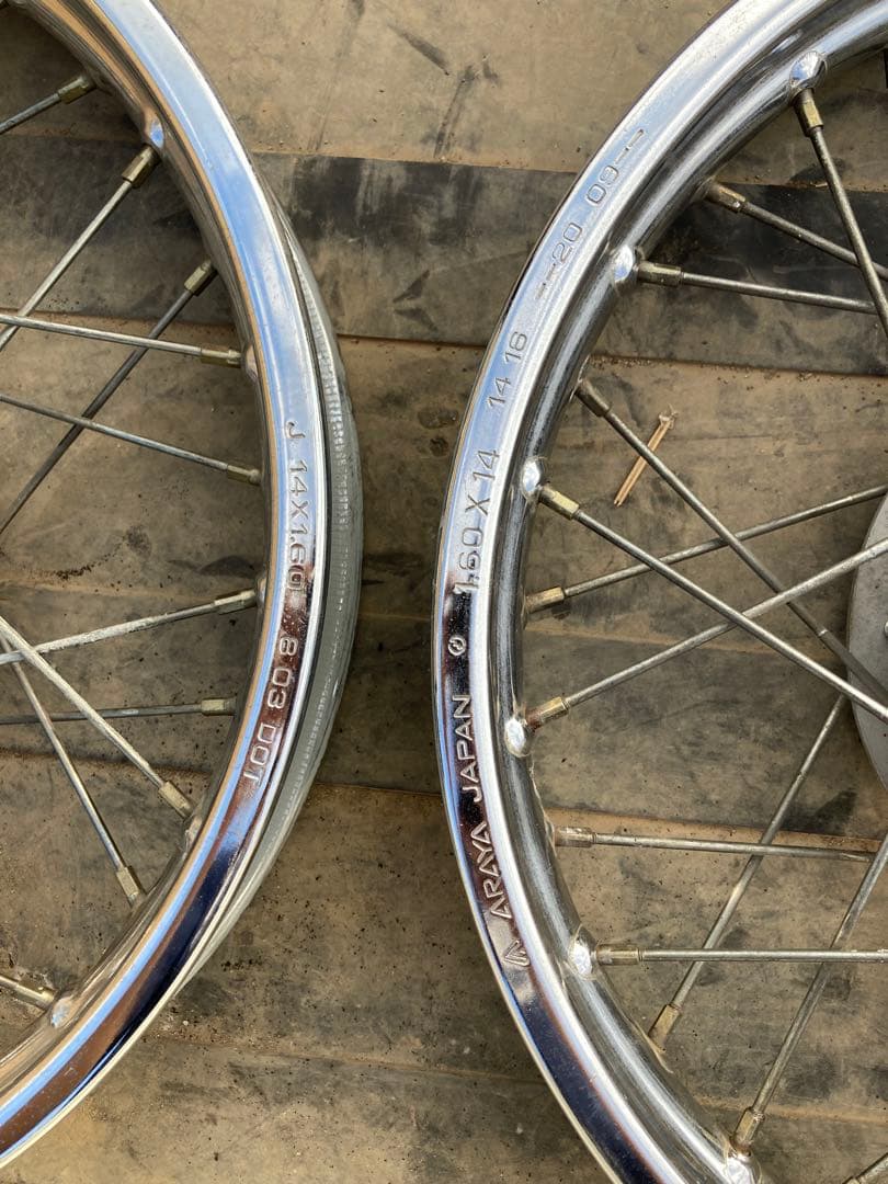 ホンダ　リトルカブ 前後ホイール