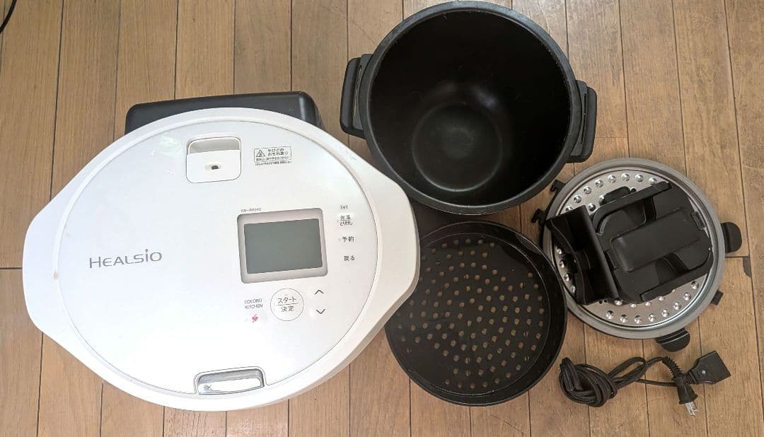 ヘルシオ　ホットクック　電気圧力鍋 ホワイト2.4　KN-HW24G-W