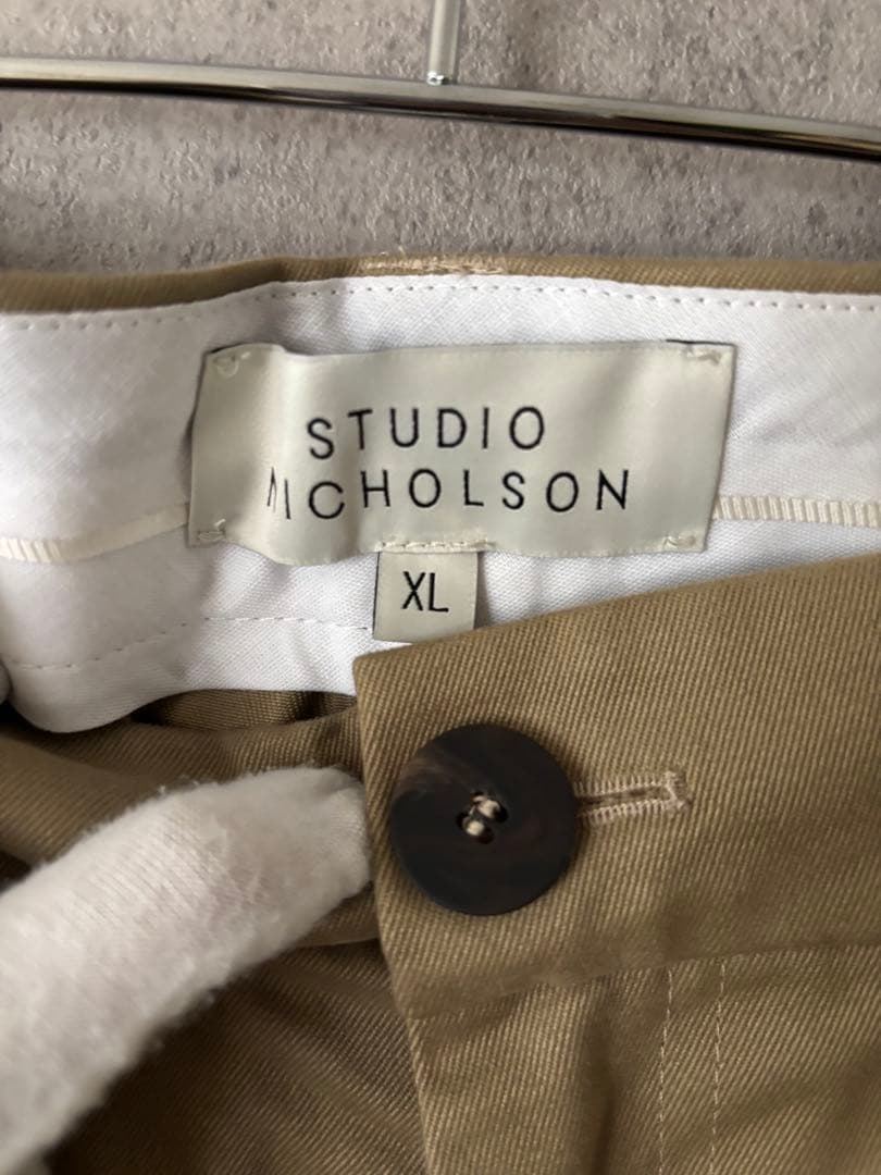 スタジオニコルソン　ソルテ　プリーツワイドパンツ　チノパンツ