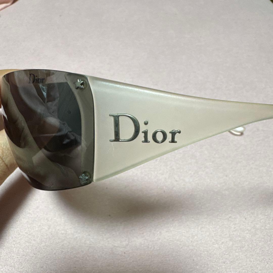 Dior グレー サングラス