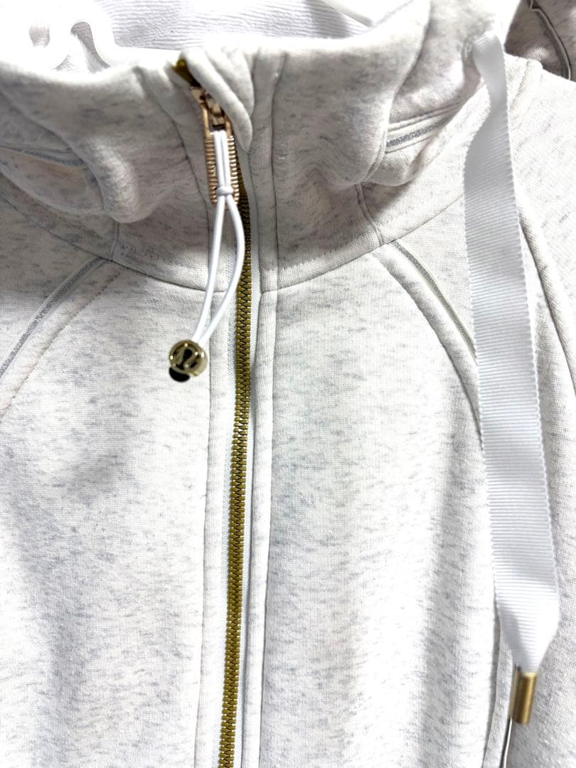 ルルレモン　lululemon　Scuba Hoodie　パーカー　サイズ4