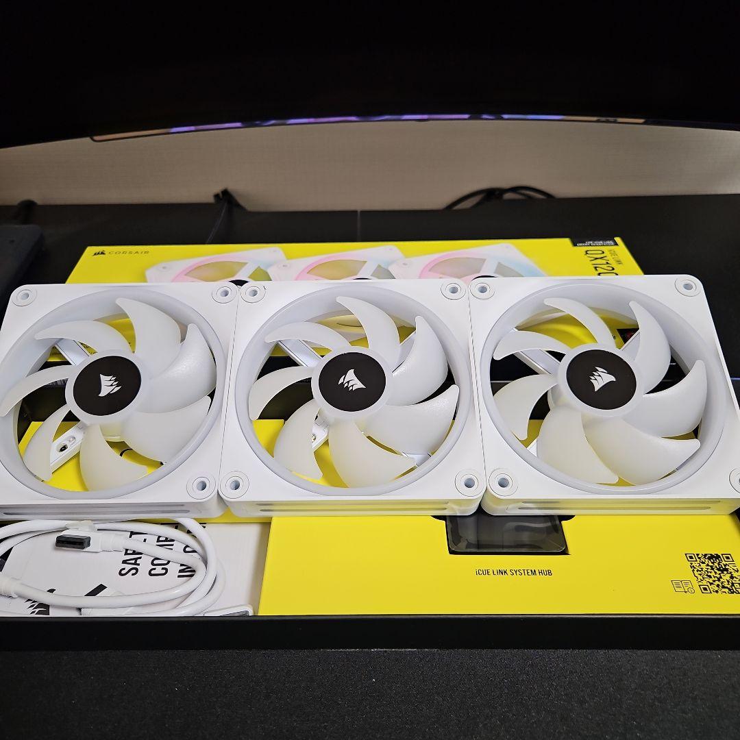 CORSAIR QX120mm RGBファン 3個セット ホワイト