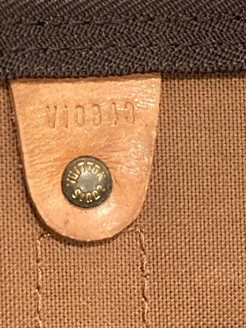 Louis Vuitton キーポール50