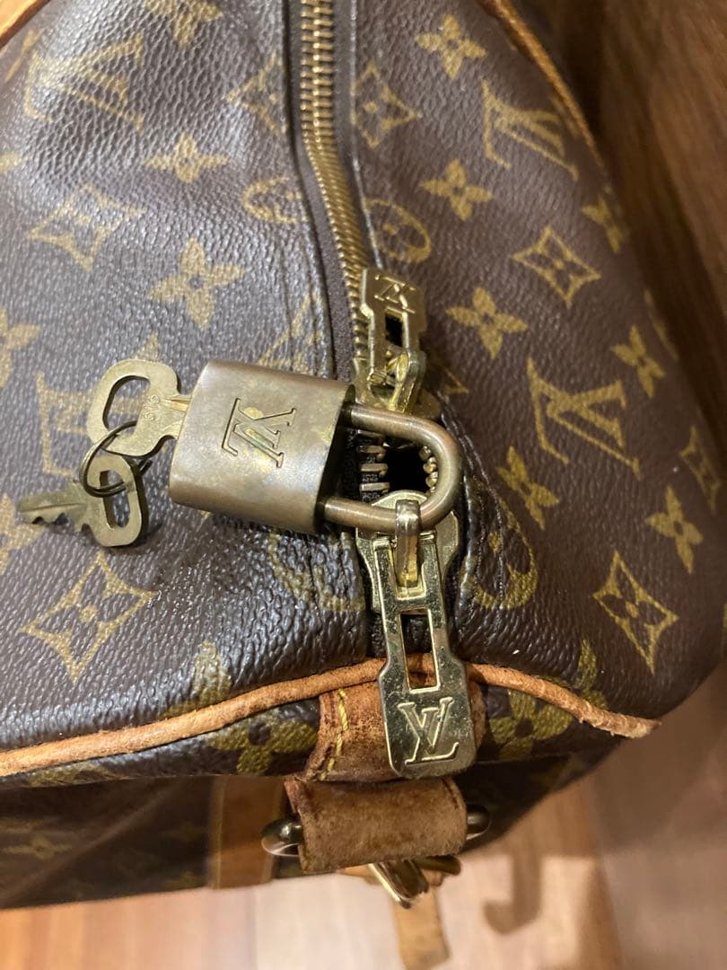 Louis Vuitton キーポール50