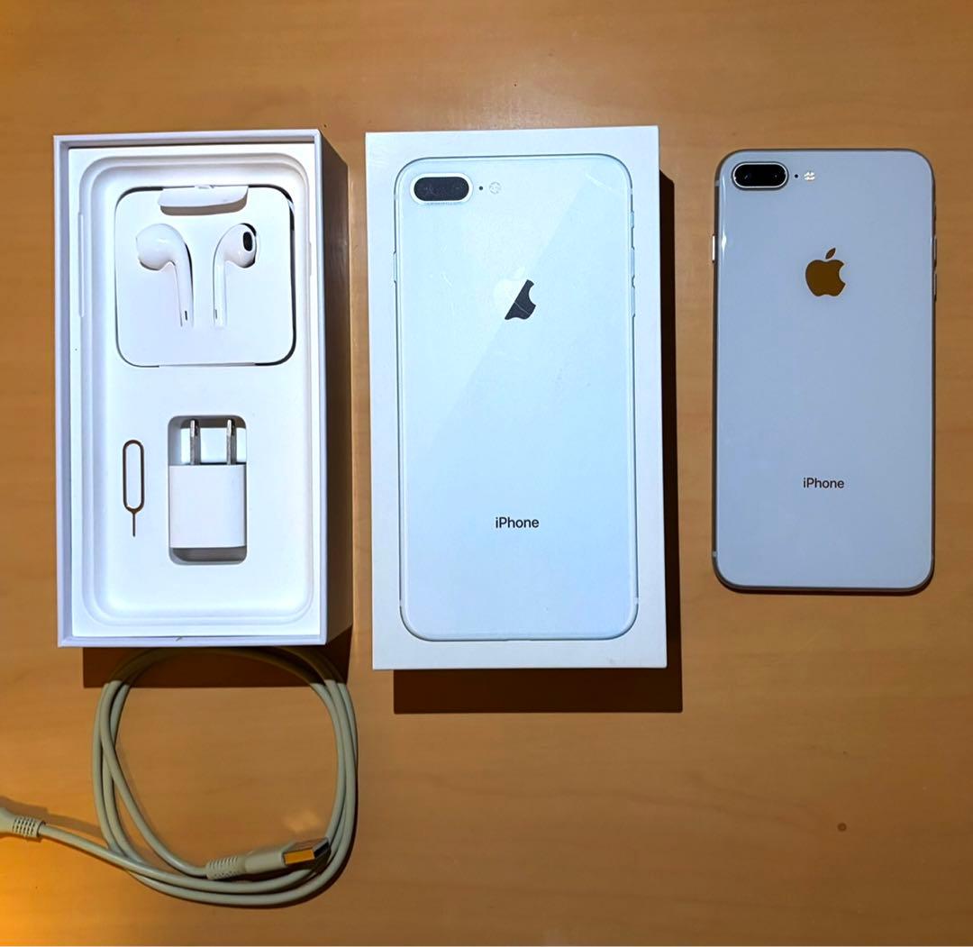 Apple iPhone 8 Plus 8シルバー 本体＋ケース付