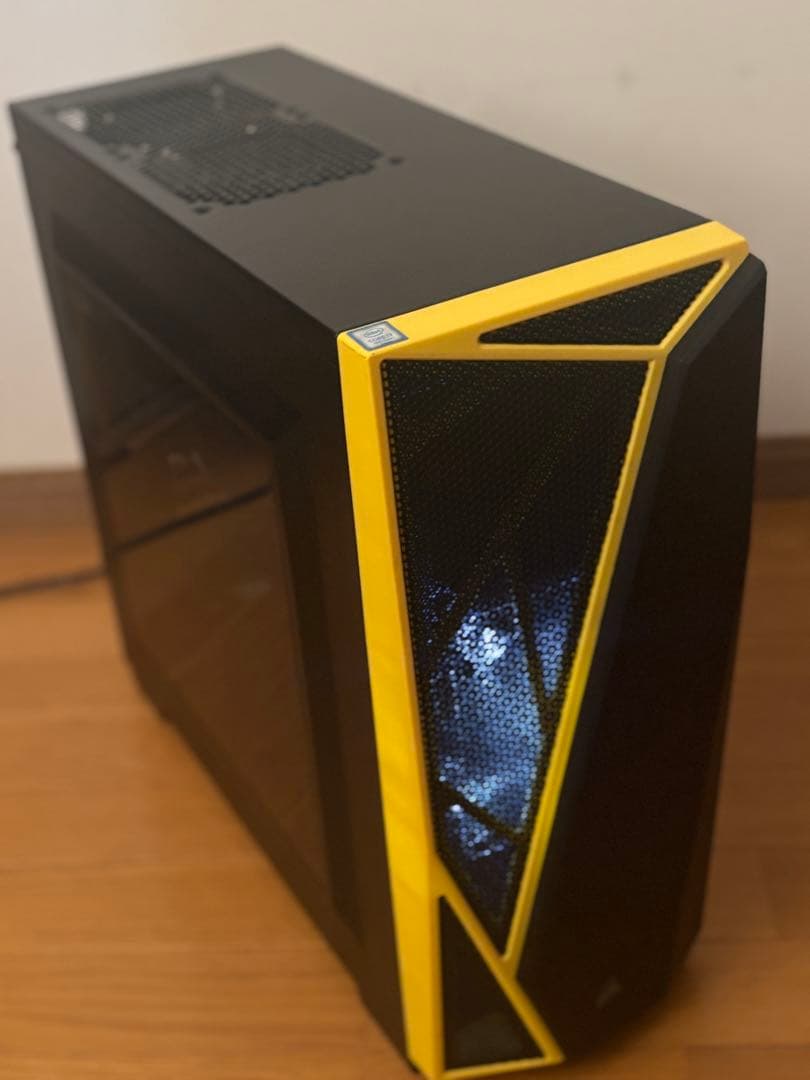 しょう ふわっと白光り！自作ゲーミングPC！8世代i7 グラボなし