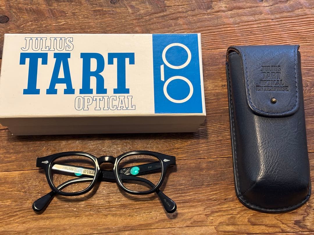 JULIUS TART OPTICAL AR ブラックメガネ ケース付き