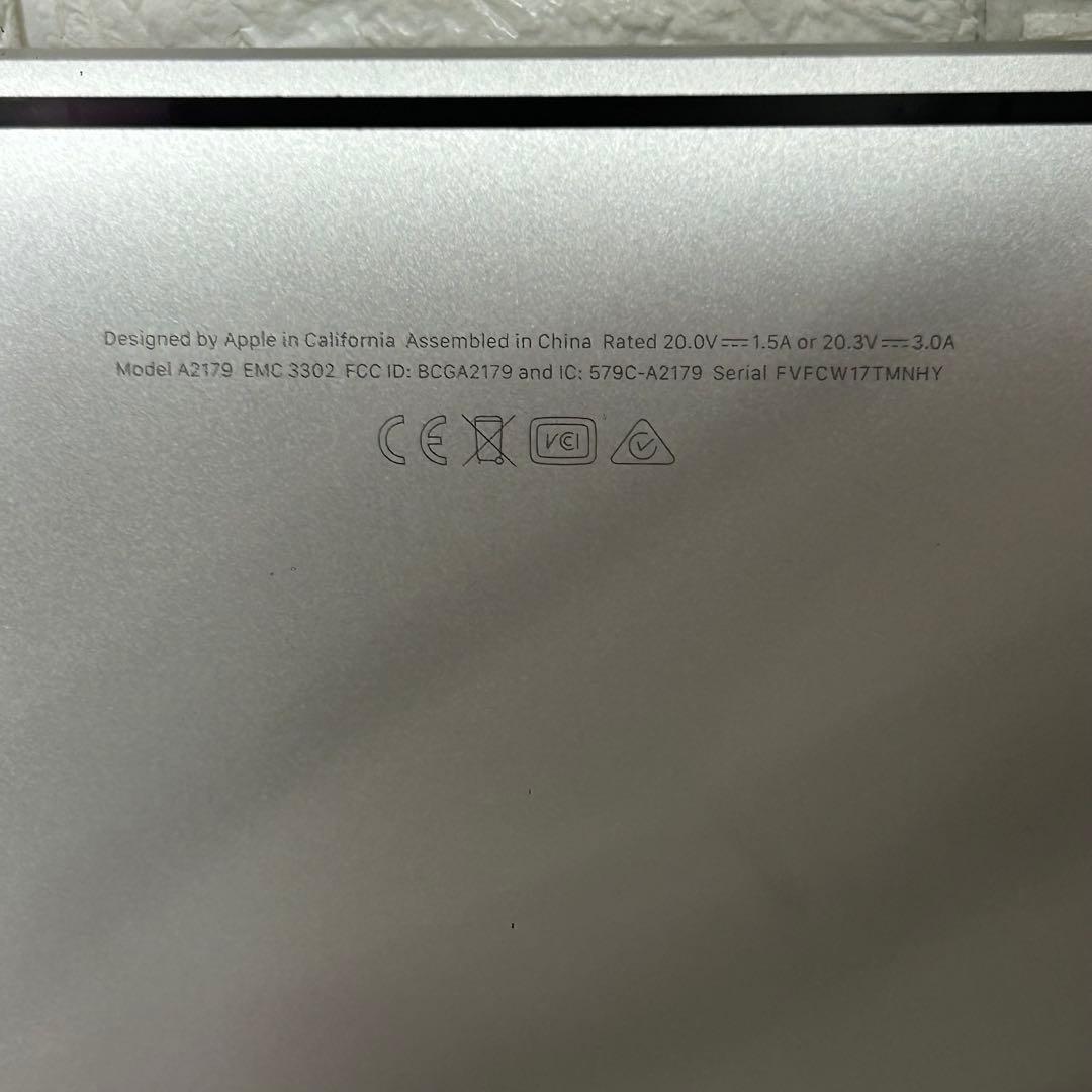 バッテリー良好！ MacBook Air A2179 13インチ i7 16GB