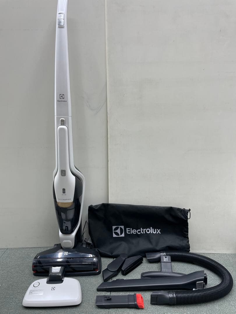 未使用♩Electrolux エレクトロラックス コードレスクリーナー 掃除機