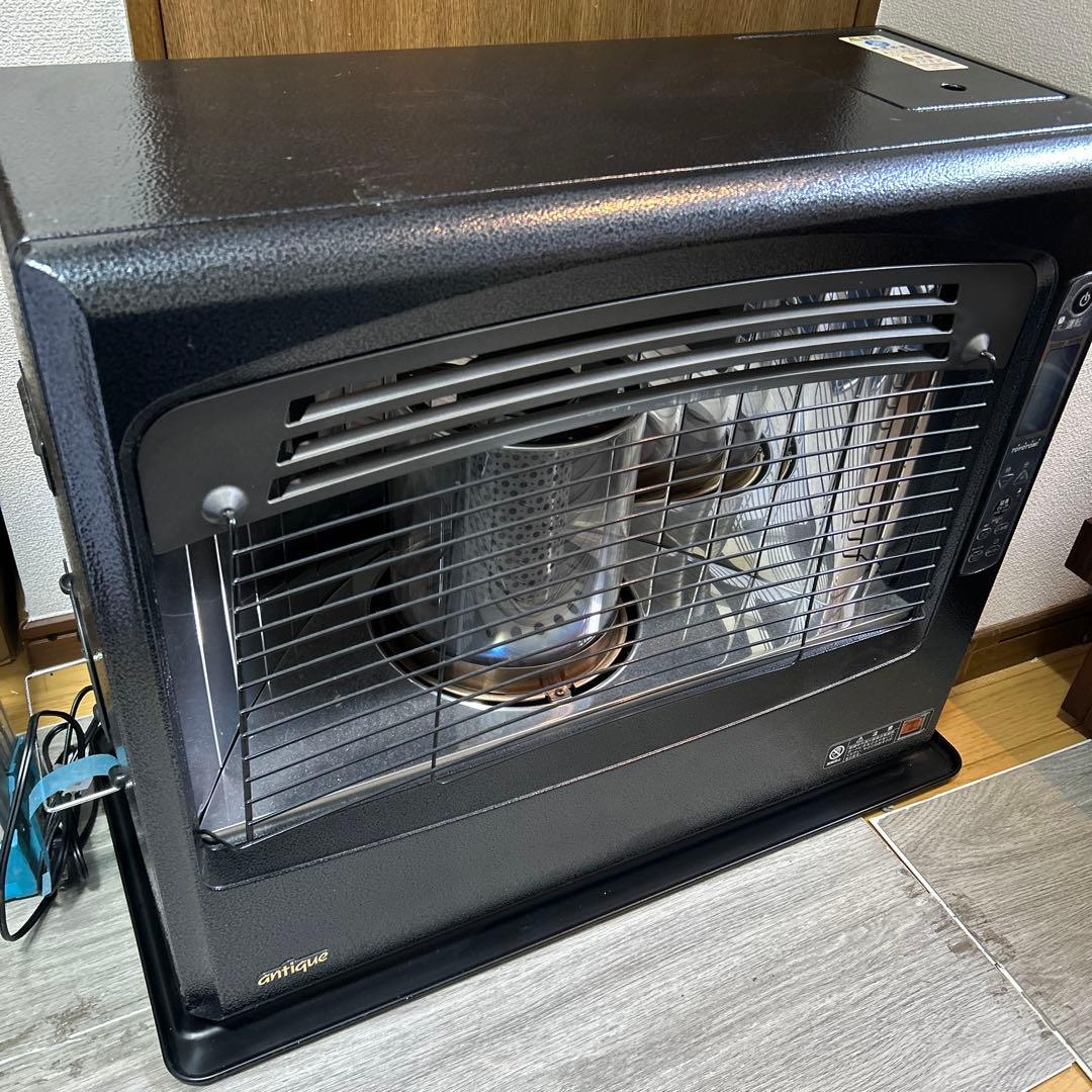 福岡市引取り可能　トヨトミ2022年式石油ストーブ　LR-68Mブラック