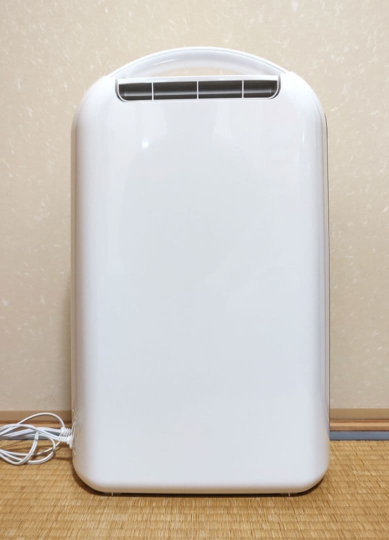 [美品] アイリスオーヤマ  衣類乾燥除湿機   IJD-H20-A