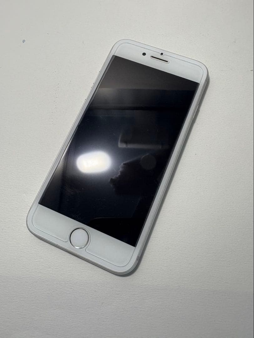 iPhone7 シルバー　銀　本体　ios 10.3.3