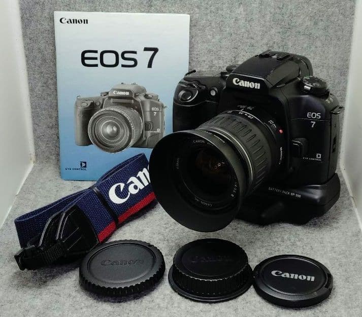 Canon EOS7 標準ズームレンズ付き　フィルムカメラ