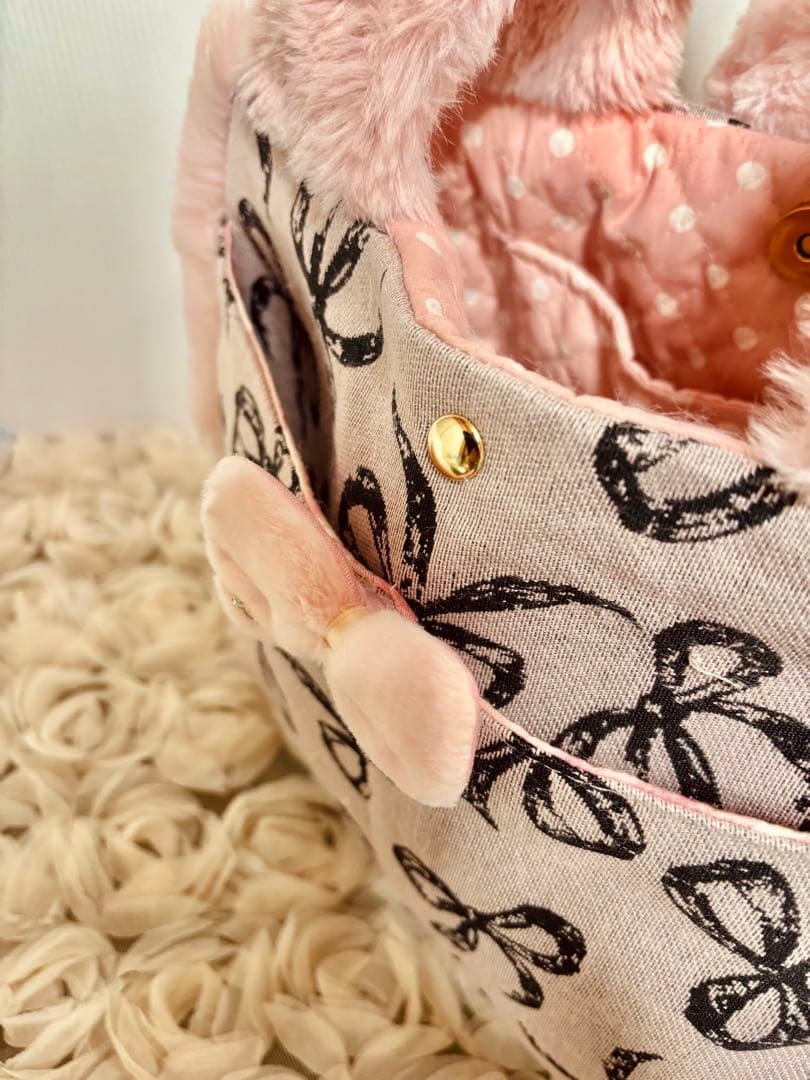 お取り置きです。コヤンイサムチョン　ピンクファのリボンゴブランころりんバッグ