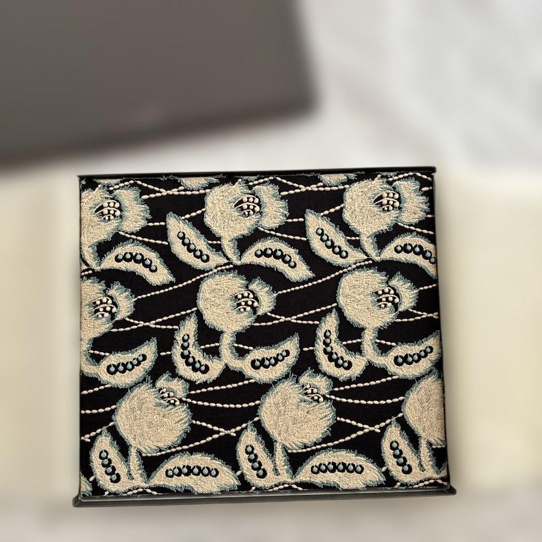 ミナペルホネン ファブリックボード　wind flower ブルー　新品