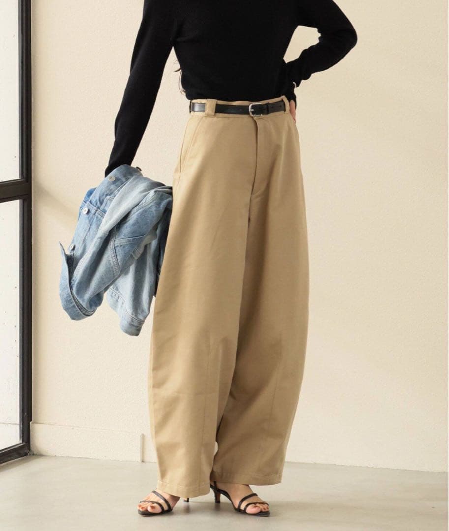 (1度着用のみの美品)JOURNAL STANDARD チノコクーンパンツ