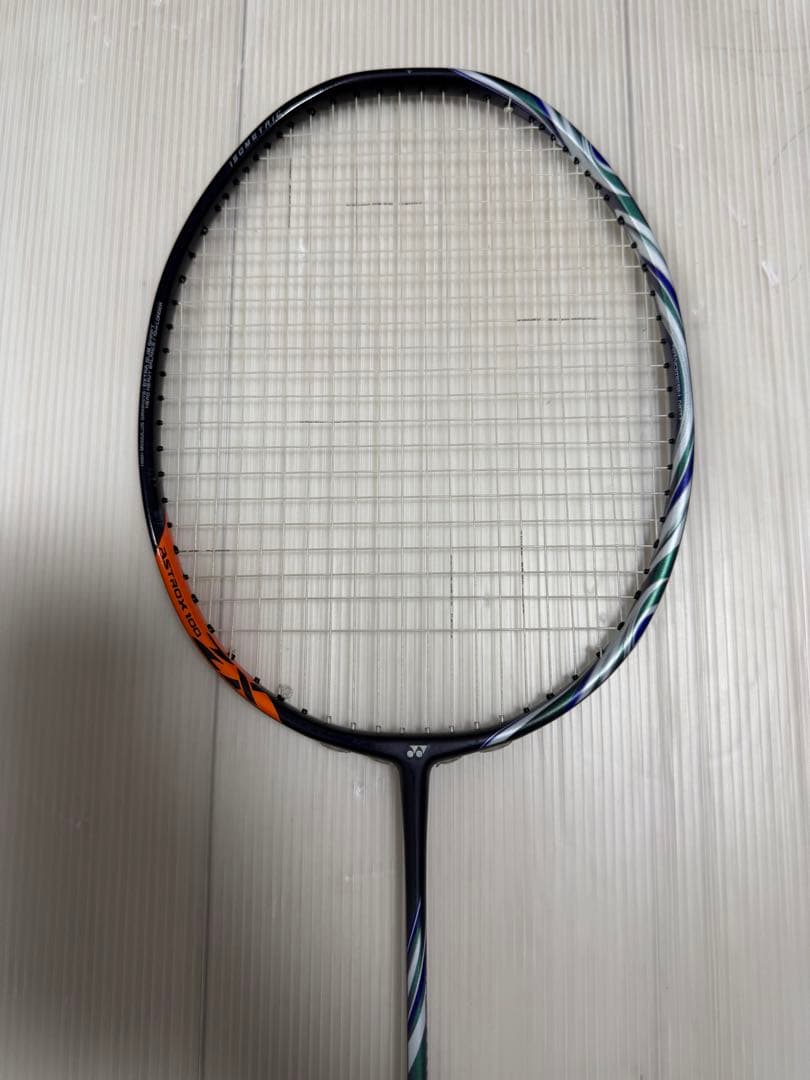 は*ま様 バドミントンラケット ストリング入り