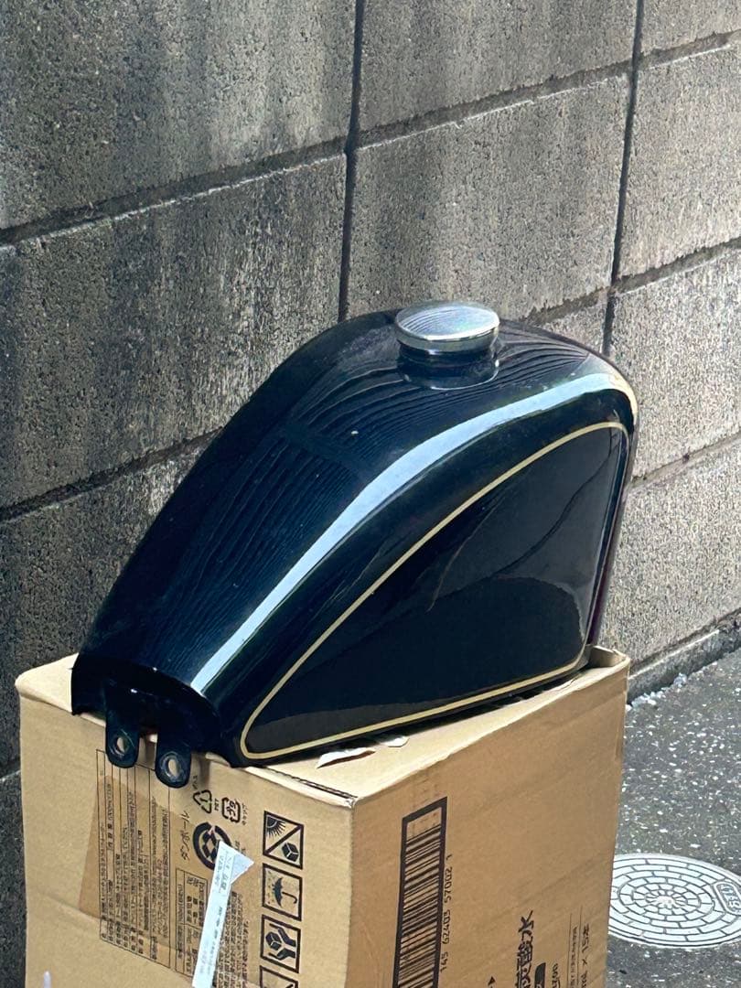 SR400 ハイマウントスポーツタンク タンク内サビなし！