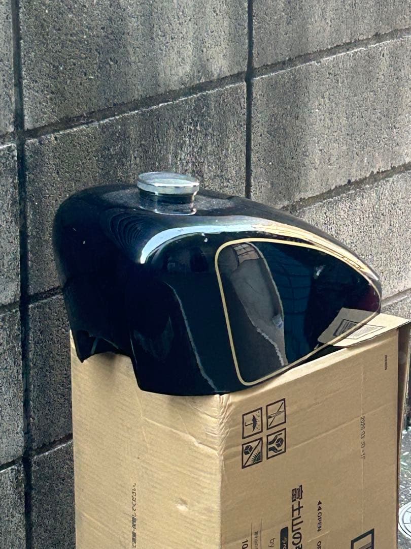 SR400 ハイマウントスポーツタンク タンク内サビなし！