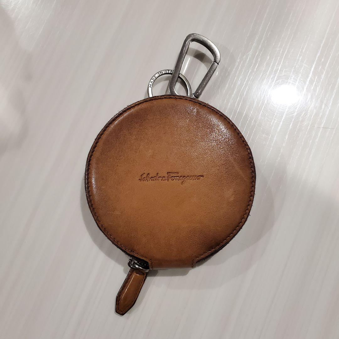 フェラガモ ヴィンテージレザーケース