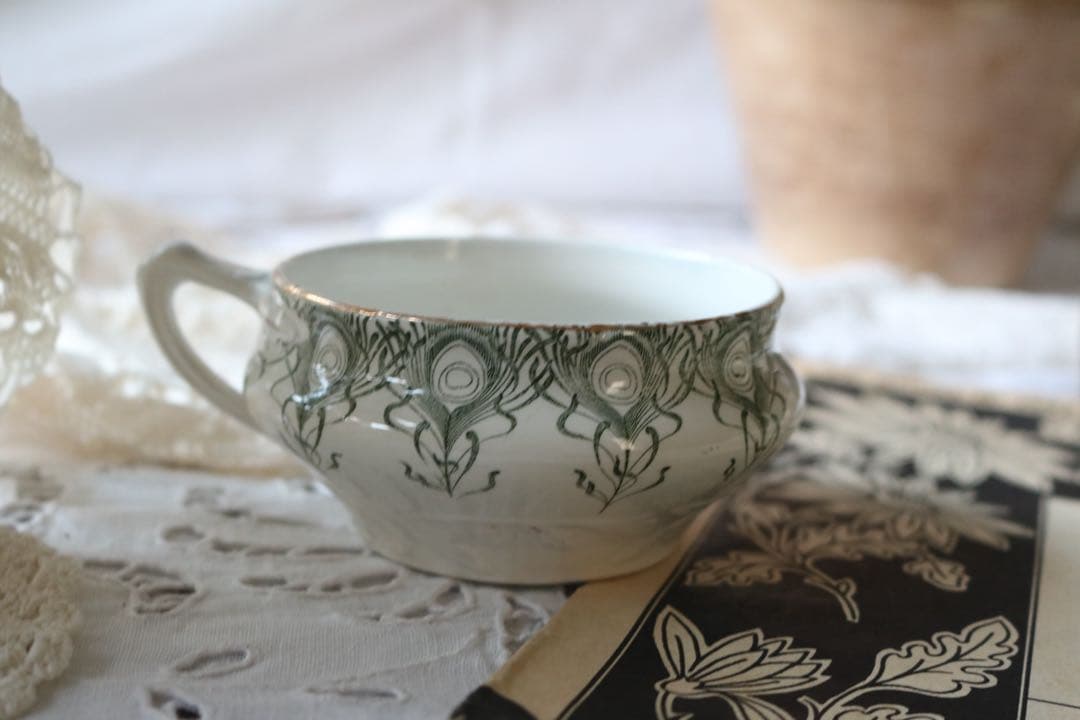 グリーン　Creil et montereau レリーフ　ソーサー　　c&s