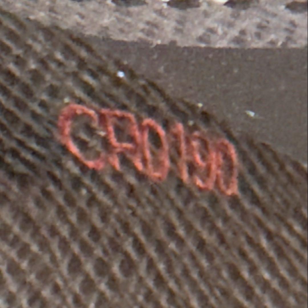 15☆美品♪カード10枚タイプ☆サラ長財布