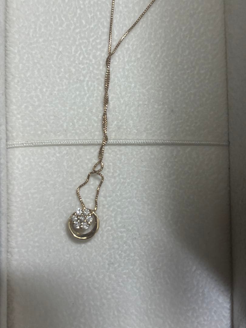 ゴールドネックレス ミルフローラ